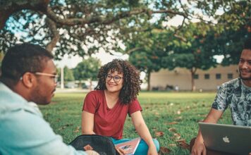 Czy praca w grupach jest metoda aktywizująca? Czy praca w grupach jest metoda aktywizująca?