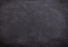 W jakim wieku kończy się szkołę średnią w Niemczech?